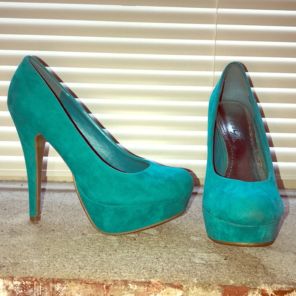Turquoise platform round toe stilettos